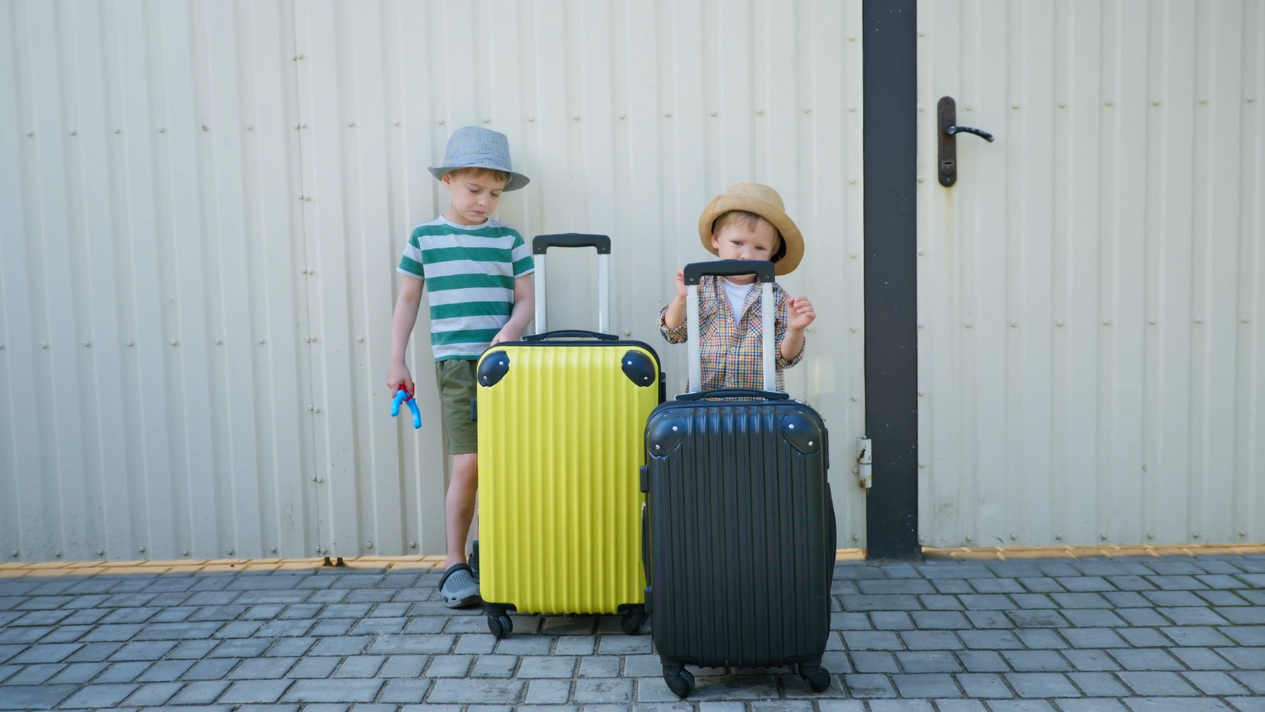 GIFTS FOR TRAVELERS